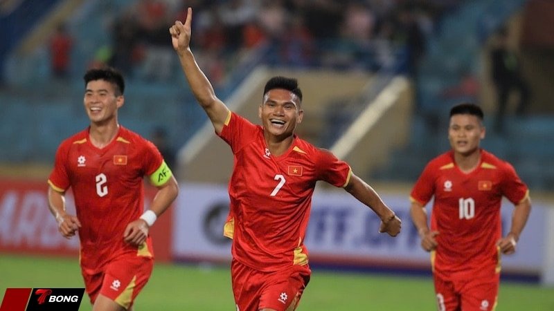 Việt Nam xếp hạng 103 trên bảng xếp hạng FIFA